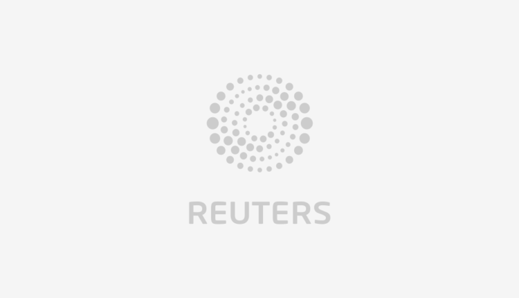 S.Korean stocks slide for day three as virus weakens risk appetite

