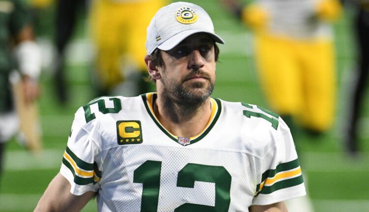 Rodgers, Packers Odds Steady Despite Contract Rejection Report