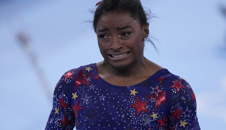 Russians lead Biles, Americans lead the gymnastics qualification

