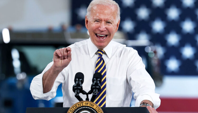 Biden's polls on Covid and the economy are falling in CNBC's poll for All-America

