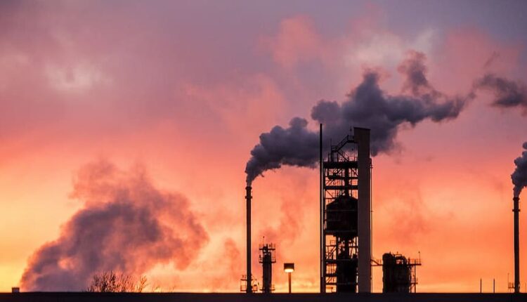 How fossil fuels can help decarbonize the economy