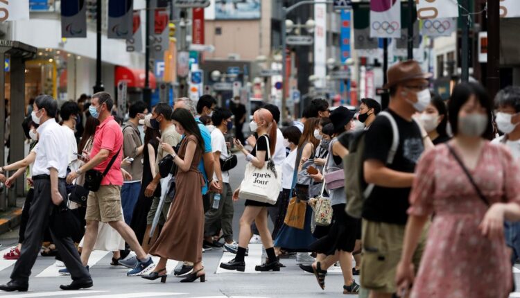 Japan's economy expanded slightly in the second quarter

