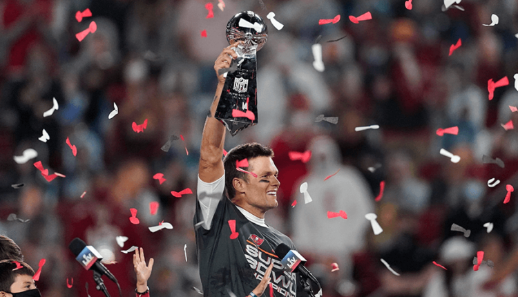 Awards, yards, TD for Tom Brady and Co.


