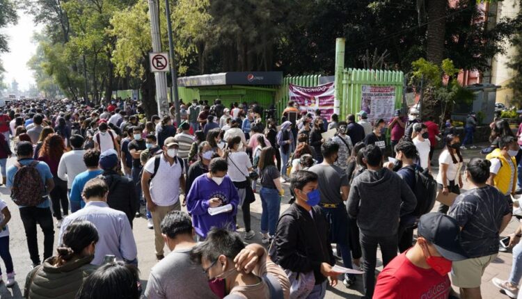   Mexican parents use restraining orders to vaccinate children |  Ap health

