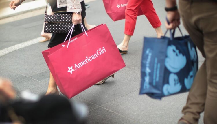 Scarcity is undermining US recovery, a Chicago economy survey shows

