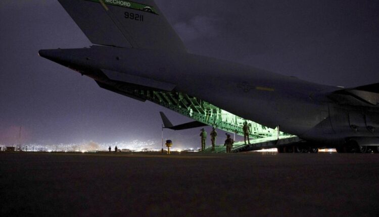   "It looked apocalyptic": Crew describes Afghan departure |  App top news

