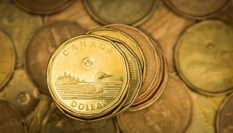   Canadian Dollar Forecasts Become Less Optimistic As Economy Stumbles |  The mighty 790 KFGO

