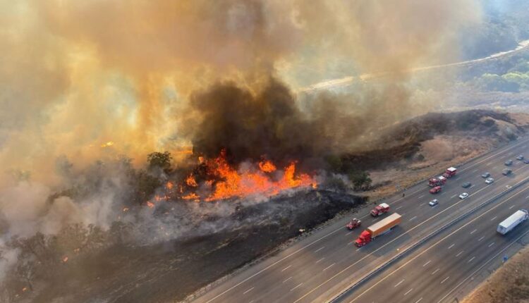   Forest fire forces part of California's freeway to be closed |  App top news

