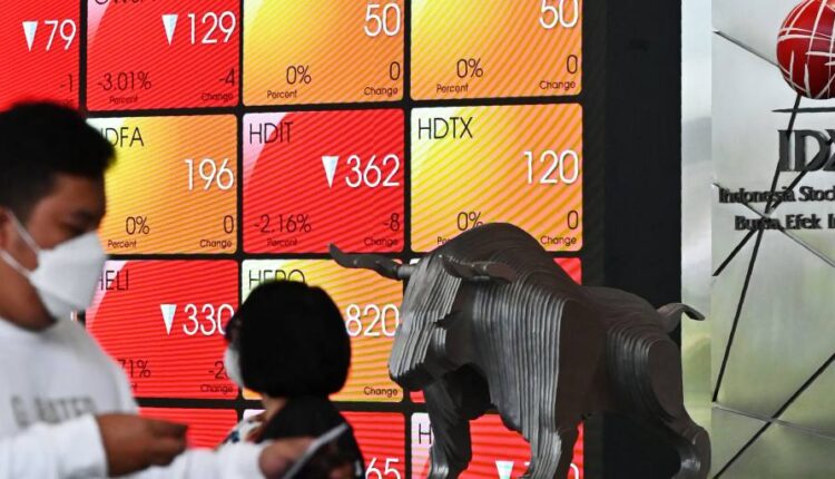Indonesia's inexperienced investors are being burned by frequent stock market declines

