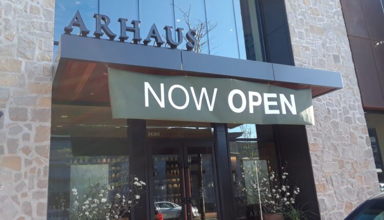 The premium furniture retailer Arhaus is preparing to go public

