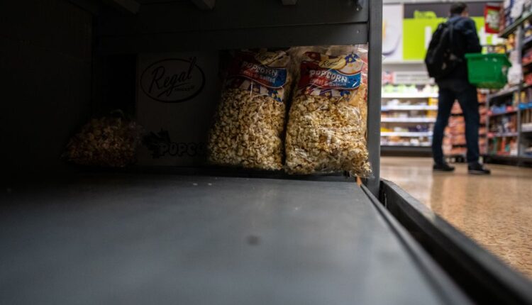 Diane Francis: Supply chain disruptions are derailing the global economy

