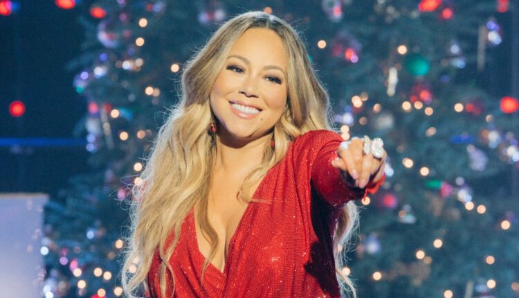 Celebrities Ready for Christmas 2021