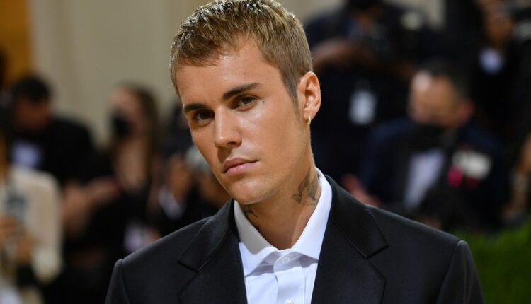 Justin Bieber attends The 2021 Met Gala Celebrating In America: A Lexicon Of Fashion at Metropolitan Museum of Art on September 13, 2021 in New York City. (Photo by Jeff Kravitz/FilmMagic)